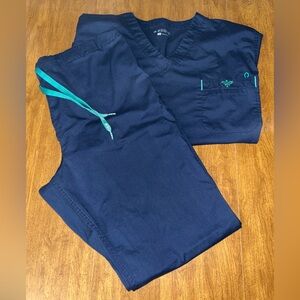 Women’s Scrub Set
